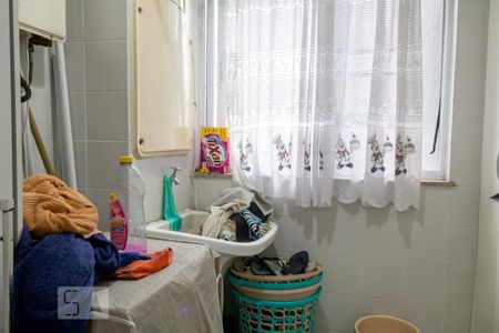 Apartamento à venda com 114m², 3 quartos e 2 vagas Apartamento à venda com 114m², 3 quartos e 2 vagasÁrea de Serviço