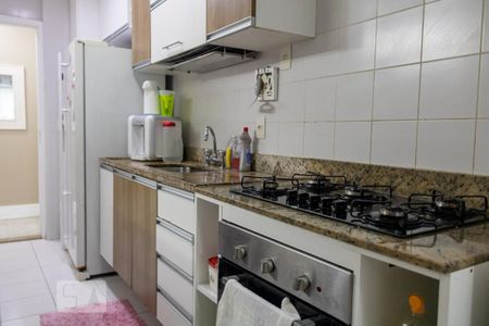 Apartamento à venda com 114m², 3 quartos e 2 vagas Apartamento à venda com 114m², 3 quartos e 2 vagasCozinha