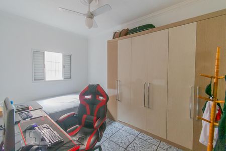 Casa à venda com 182m², 4 quartos e 3 vagas Casa à venda com 182m², 4 quartos e 3 vagasQuarto 4