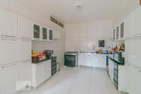 Casa à venda com 182m², 4 quartos e 3 vagas Casa à venda com 182m², 4 quartos e 3 vagasCozinha