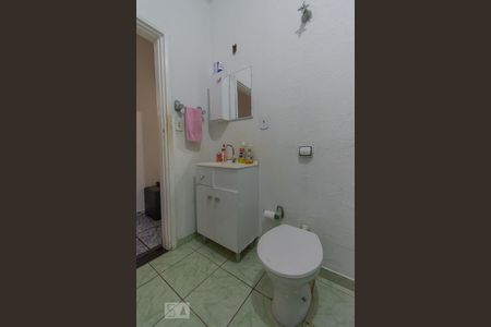 Casa à venda com 182m², 4 quartos e 3 vagas Casa à venda com 182m², 4 quartos e 3 vagasBanheiro