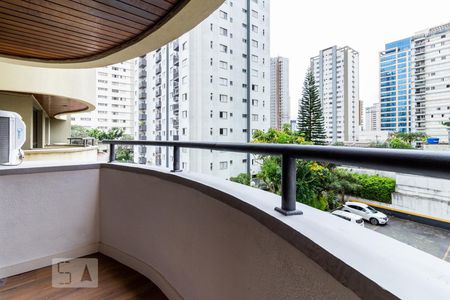 Varanda de apartamento para alugar com 1 quarto, 50m² em Indianópolis, São Paulo