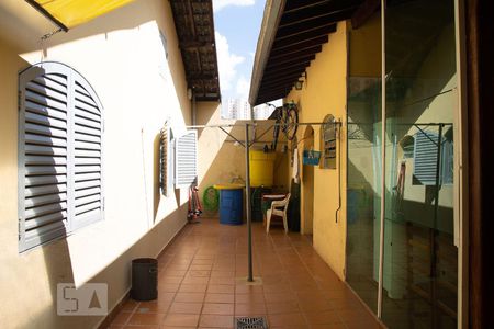 Área Externa de casa à venda com 3 quartos, 316m² em Jardim Chapadão, Campinas
