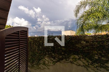 Casa à venda com 360m², 3 quartos e 6 vagasVista da suíte 2