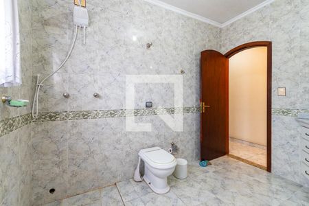 Casa à venda com 360m², 3 quartos e 6 vagasBanheiro suíte 1