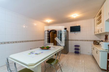 Casa à venda com 360m², 3 quartos e 6 vagasCozinha 