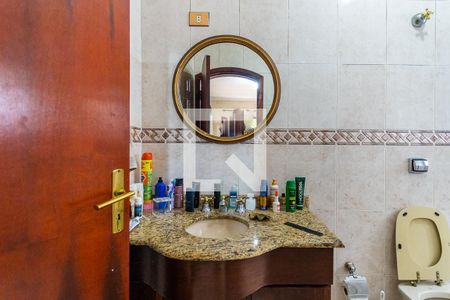 Casa à venda com 360m², 3 quartos e 6 vagasBanheiro suíte 3