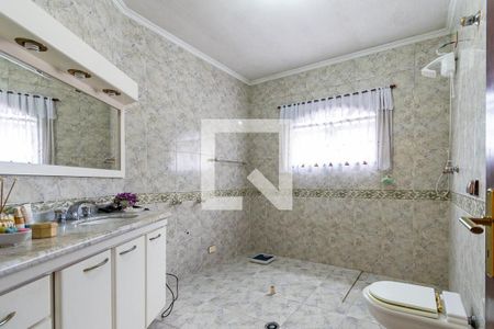 Casa à venda com 360m², 3 quartos e 6 vagasBanheiro suíte 1