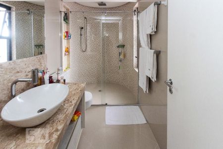 Apartamento à venda com 118m², 3 quartos e 3 vagasbanheiro da Suite