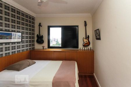 Apartamento à venda com 118m², 3 quartos e 3 vagasQuarto 02