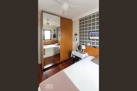 Apartamento à venda com 118m², 3 quartos e 3 vagasQuarto 02