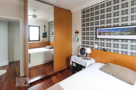 Apartamento à venda com 118m², 3 quartos e 3 vagasQuarto 02