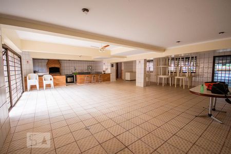 Apartamento para alugar com 90m², 2 quartos e 2 vagasÁrea comum - Salão de festas
