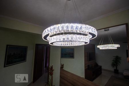 Lustre Sala de apartamento para alugar com 2 quartos, 90m² em Jardim Paulistano, Ribeirão Preto