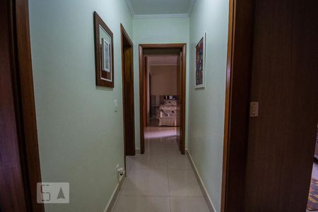Corredor de apartamento para alugar com 2 quartos, 90m² em Jardim Paulistano, Ribeirão Preto
