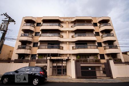 Apartamento para alugar com 90m², 2 quartos e 2 vagasFachada do Condomínio