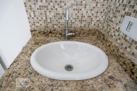 Apartamento à venda com 43m², 2 quartos e 2 vagasBanheiro