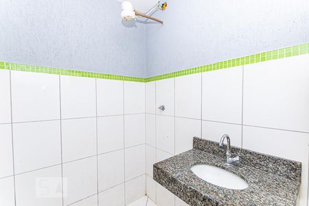 Banheiro de apartamento para alugar com 1 quarto, 48m² em Centro, Niterói