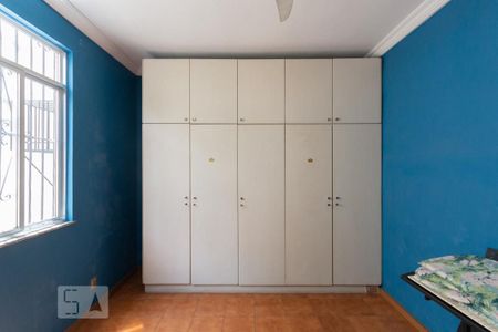 Casa à venda com 205m², 7 quartos e 2 vagas Casa à venda com 205m², 7 quartos e 2 vagasQuarto 2