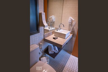 Apartamento à venda com 35m², 1 quarto e 1 vaga Apartamento à venda com 35m², 1 quarto e 1 vagaBanheiro