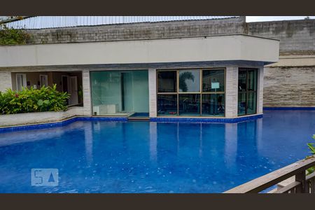 Apartamento à venda com 35m², 1 quarto e 1 vaga Apartamento à venda com 35m², 1 quarto e 1 vagaÁrea comum - Piscina