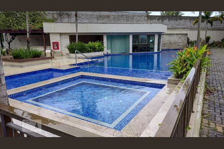 Apartamento à venda com 35m², 1 quarto e 1 vaga Apartamento à venda com 35m², 1 quarto e 1 vagaÁrea comum - Piscina