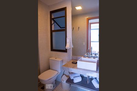 Apartamento à venda com 35m², 1 quarto e 1 vaga Apartamento à venda com 35m², 1 quarto e 1 vagaBanheiro