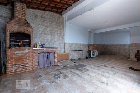 Casa à venda com 250m², 3 quartos e 4 vagas Casa à venda com 250m², 3 quartos e 4 vagasChurrasqueira