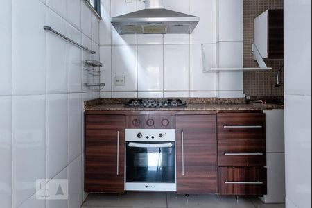 Casa à venda com 250m², 3 quartos e 4 vagas Casa à venda com 250m², 3 quartos e 4 vagasCozinha - Armários