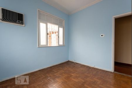 Casa à venda com 250m², 3 quartos e 4 vagas Casa à venda com 250m², 3 quartos e 4 vagasQuarto 1