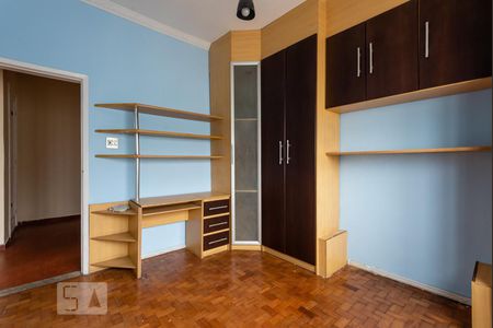 Casa à venda com 250m², 3 quartos e 4 vagas Casa à venda com 250m², 3 quartos e 4 vagasQuarto 2