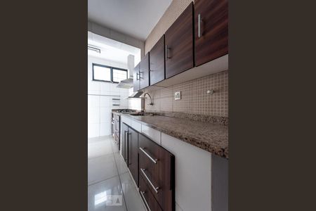 Casa à venda com 250m², 3 quartos e 4 vagas Casa à venda com 250m², 3 quartos e 4 vagasCozinha - Armários