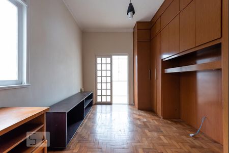 Casa à venda com 250m², 3 quartos e 4 vagas Casa à venda com 250m², 3 quartos e 4 vagasQuarto 3