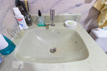 Apartamento à venda com 60m², 3 quartos e sem vagaBanheiro