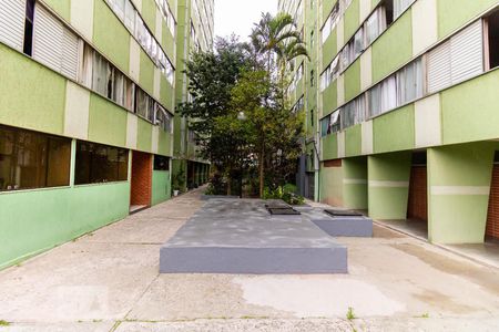 Apartamento à venda com 60m², 3 quartos e sem vagaÁrea comum