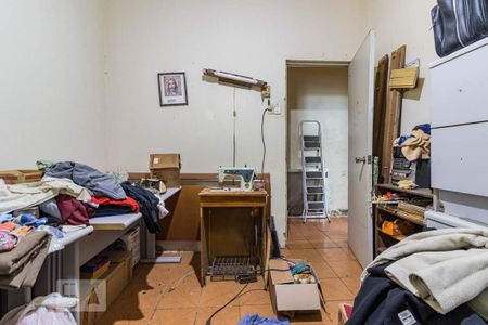 Casa à venda com 200m², 4 quartos e 2 vagasDormitório3