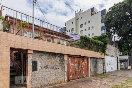 Casa à venda com 200m², 4 quartos e 2 vagasFachada