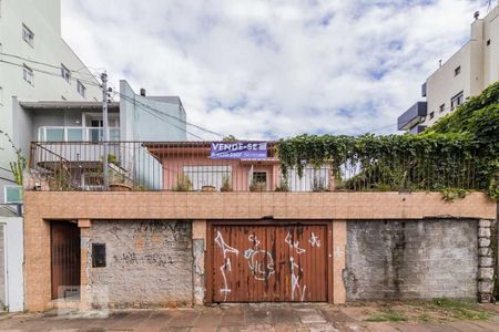 Casa à venda com 200m², 4 quartos e 2 vagasFachada