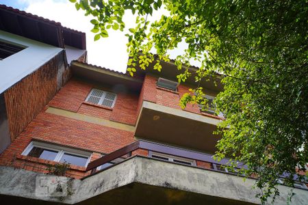 Casa à venda com 238m², 4 quartos e 2 vagasFachada Fundos