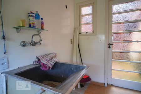 Area de Serviço de casa para alugar com 4 quartos, 238m² em Bela Vista, Porto Alegre