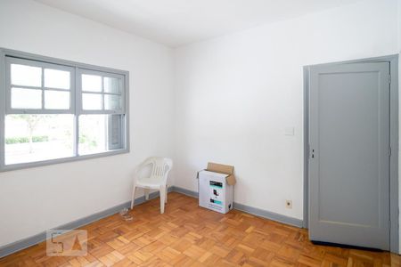 Casa à venda com 160m², 3 quartos e 8 vagasQuarto 2