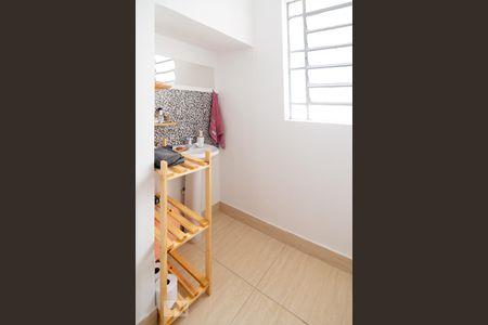 Casa à venda com 160m², 3 quartos e 8 vagasBanheiro Social Térreo