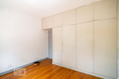 Casa à venda com 160m², 3 quartos e 8 vagasQuarto 1