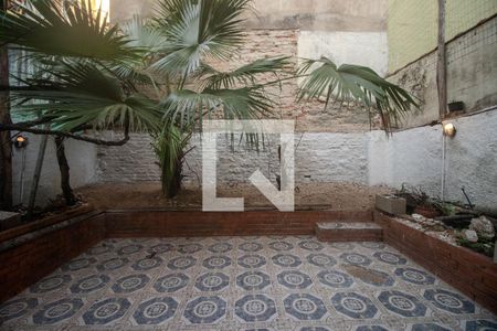 Casa à venda com 200m², 3 quartos e sem vagaPátio