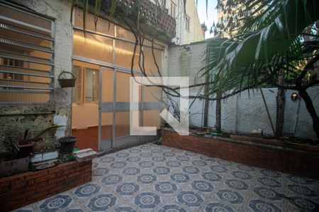 Casa à venda com 200m², 3 quartos e sem vagaPátio