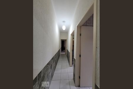 Corredor de casa para alugar com 2 quartos, 158m² em Jardim Melvi, Praia Grande