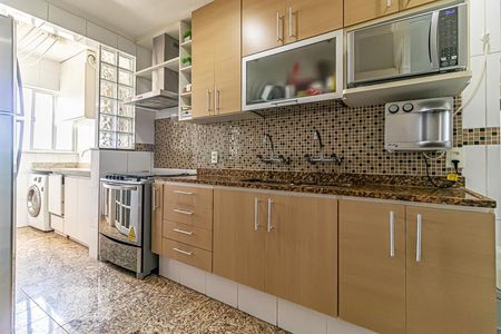 Apartamento à venda com 87m², 2 quartos e 1 vagaCozinha e Área de Serviço