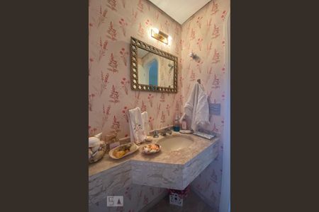 Apartamento para alugar com 290m², 4 quartos e 3 vagas Apartamento para alugar com 290m², 4 quartos e 3 vagasLavabo