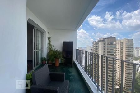 Apartamento para alugar com 290m², 4 quartos e 3 vagas Apartamento para alugar com 290m², 4 quartos e 3 vagasSacada