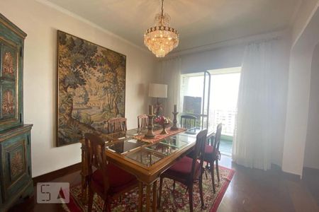 Apartamento para alugar com 290m², 4 quartos e 3 vagas Apartamento para alugar com 290m², 4 quartos e 3 vagasSala de Jantar
